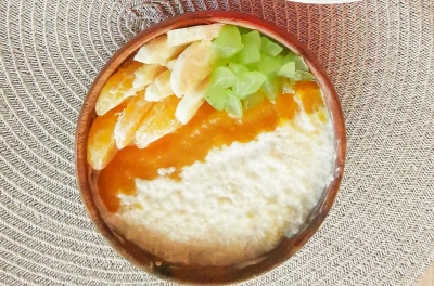 КИНОА С МЛЯКО И ПЛОДОВЕ